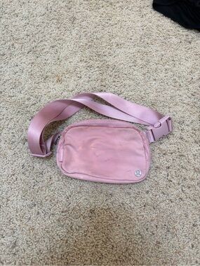 lululemon athletica light pink crossbody belt bag